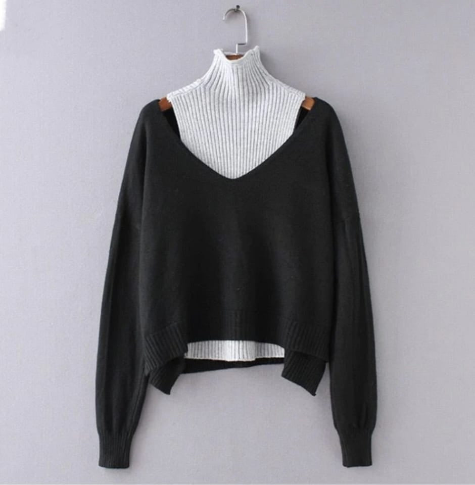 Bentley sweater blouse black