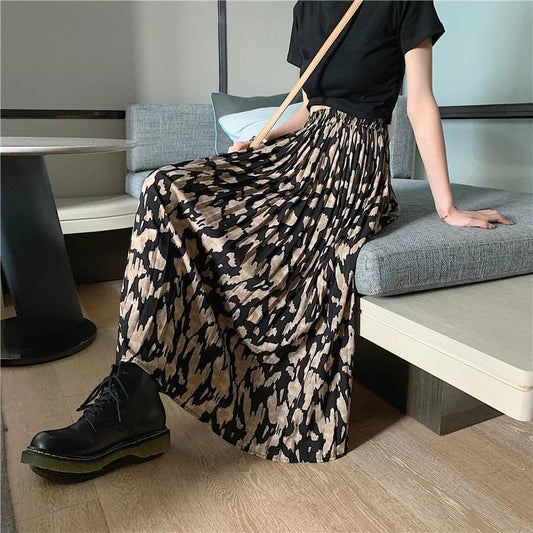 Printed pleated skirt