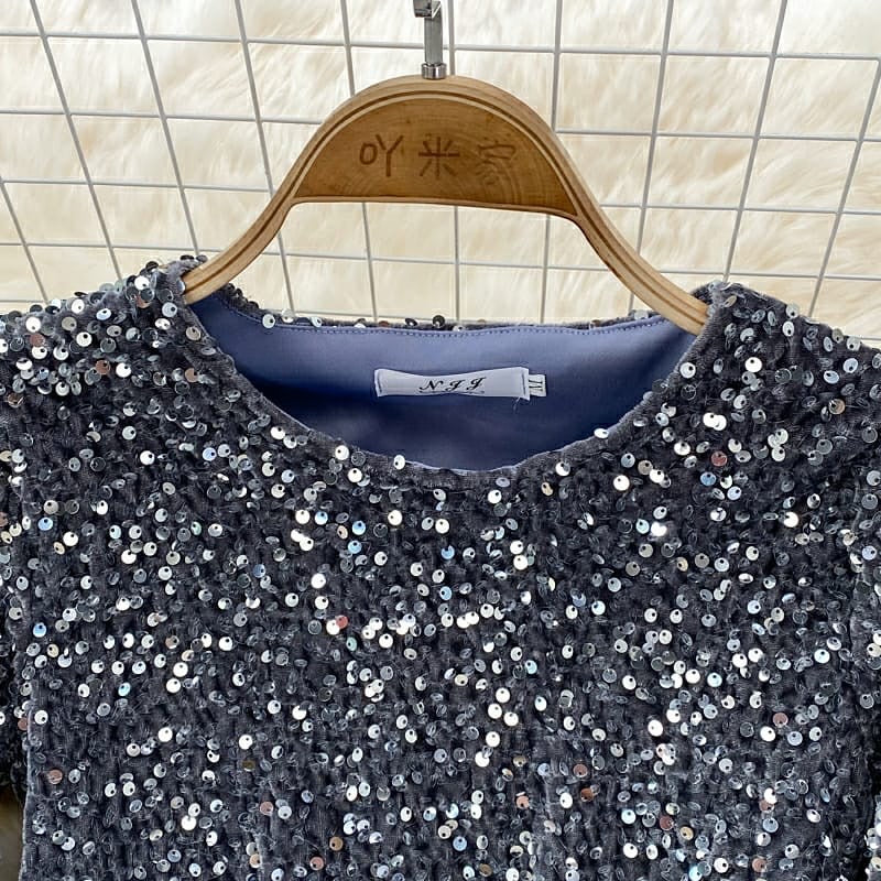 Jenner sequin set