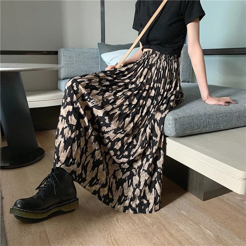 Animal printed skirt