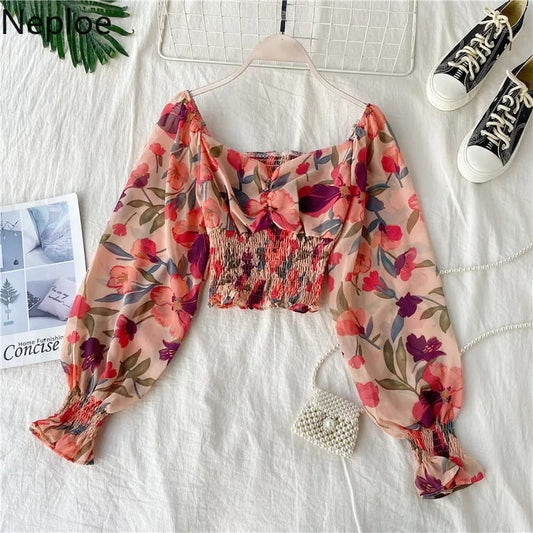 Cindy floral Top Red Garden