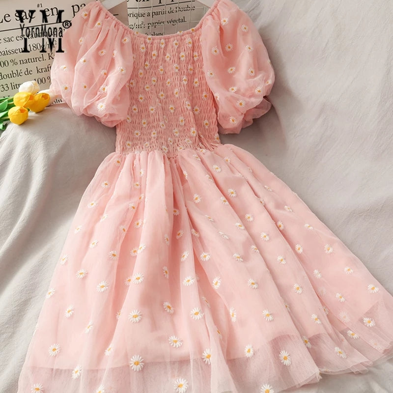 Daisy embroidered dress pink