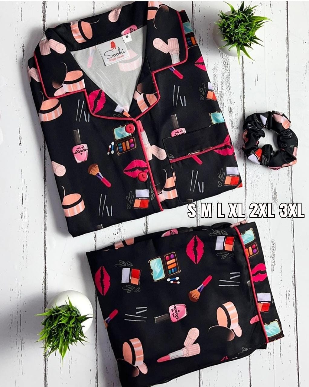 Makeup printed loungewear