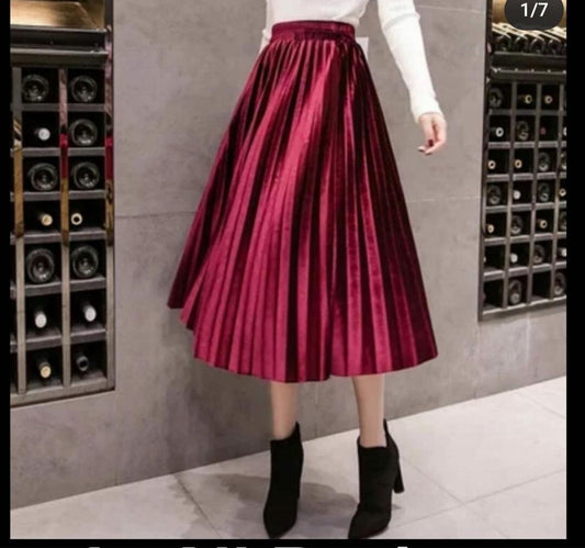 Chroma Metallic pleated skirt maroon